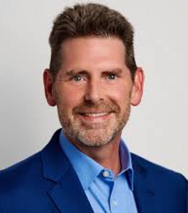 Photo of Dan McDonald