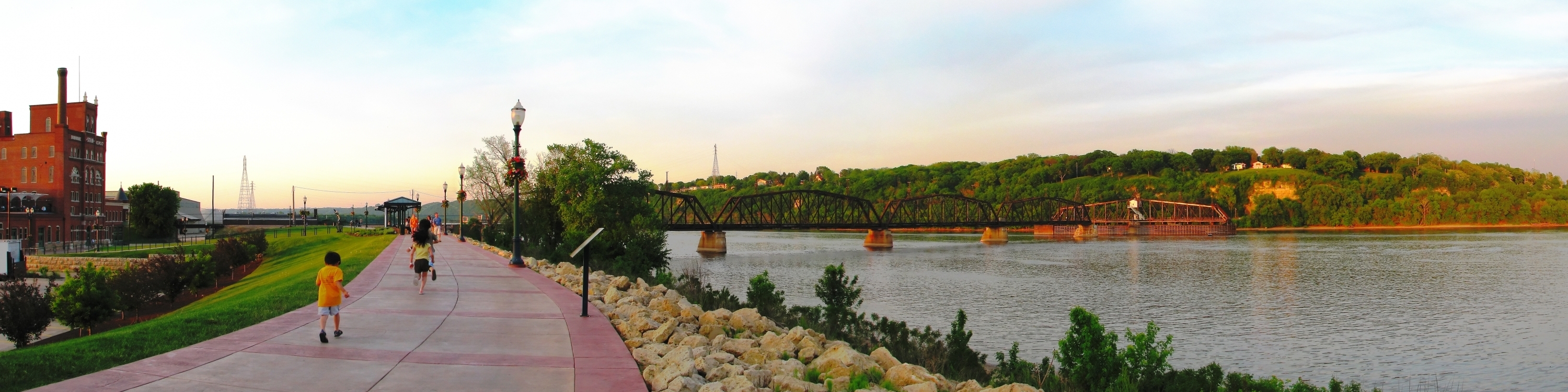 riverfront in dubuque iowa